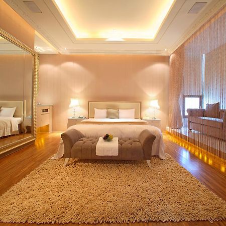 Changhua Laurel Boutique Motel Exterior photo