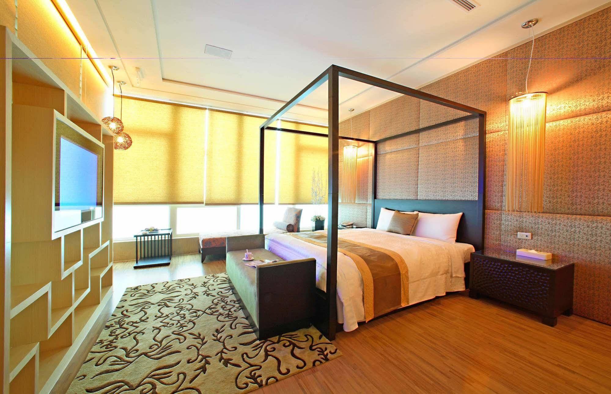 Changhua Laurel Boutique Motel Exterior photo